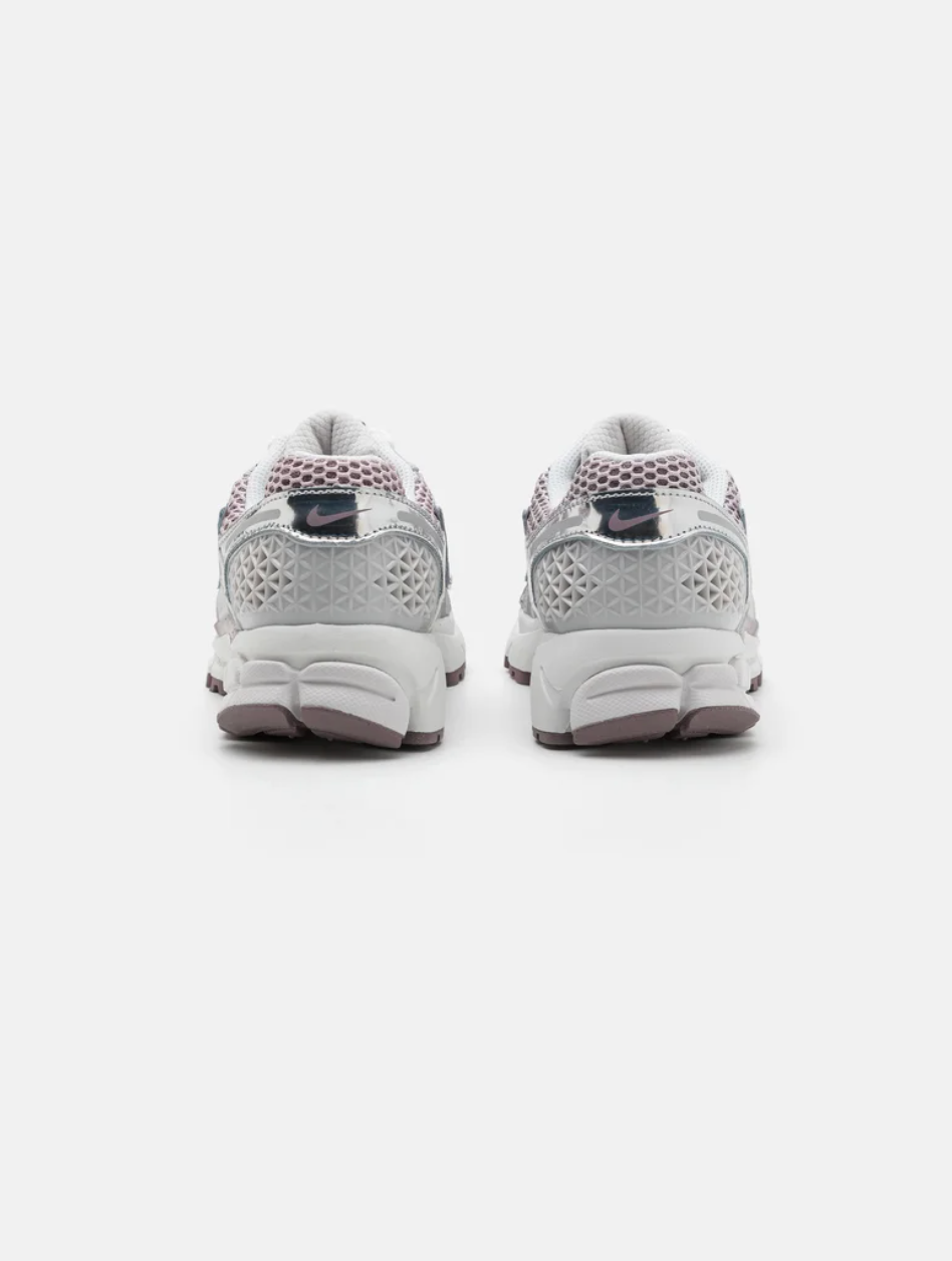 NK Zoom Vomero 5 Unisex