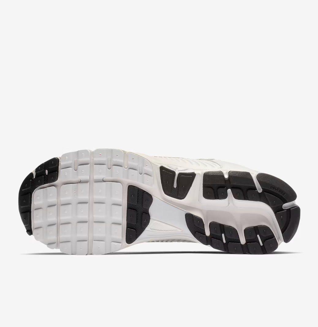 NK Zoom Vomero 5 Unisex