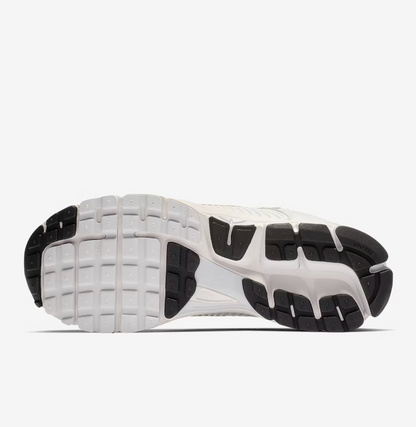 NK Zoom Vomero 5 Unisex