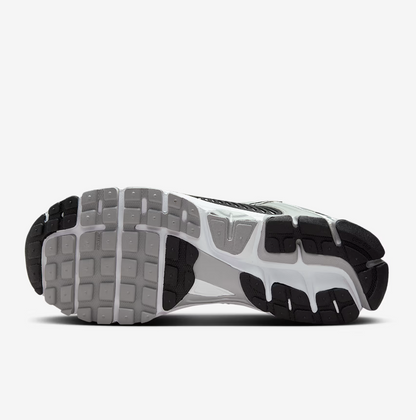 NK Zoom Vomero 5 Unisex
